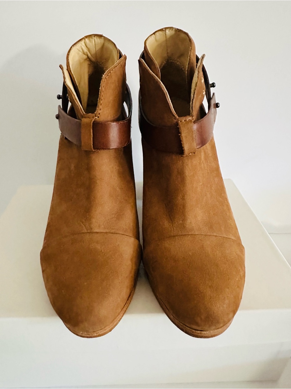 rag & bone Women's Tan Ankle Booties with Leather Strap size 8 worn indoors only